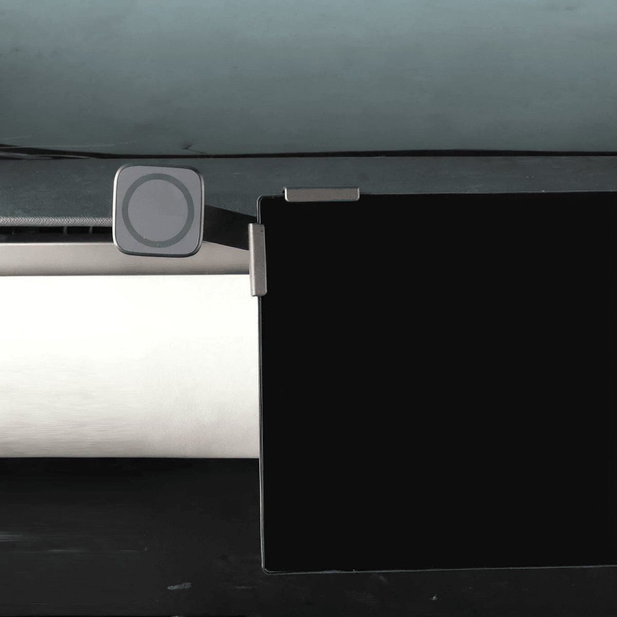 Cybertruck Phone Mount - Nine Volt