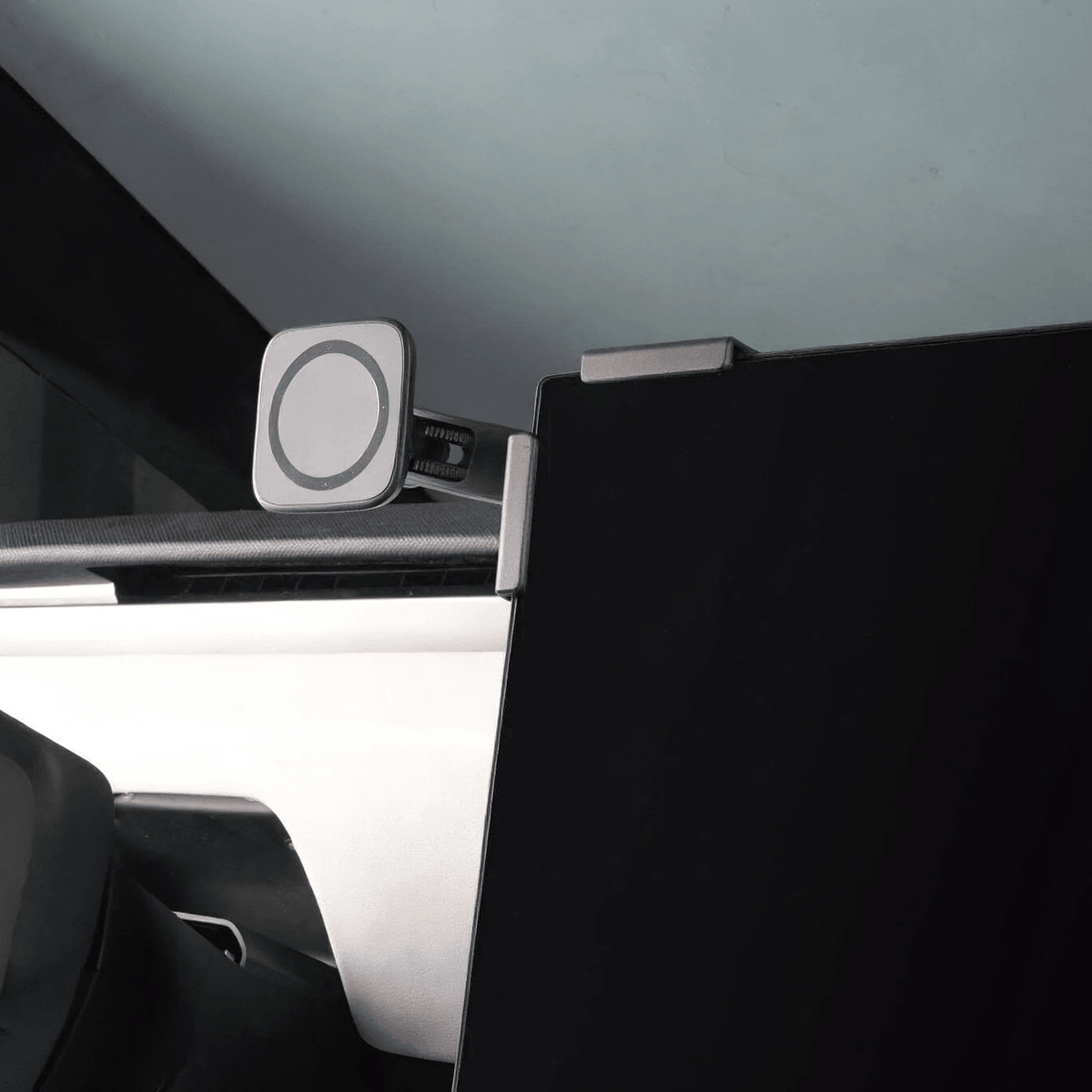 Cybertruck Phone Mount - Nine Volt